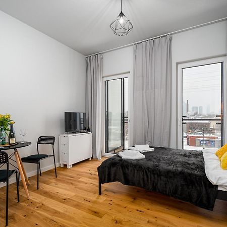 Appartamento Apart D&K Free Parking Aleja Prymasa Tysiaclecia 83A Varsavia Esterno foto