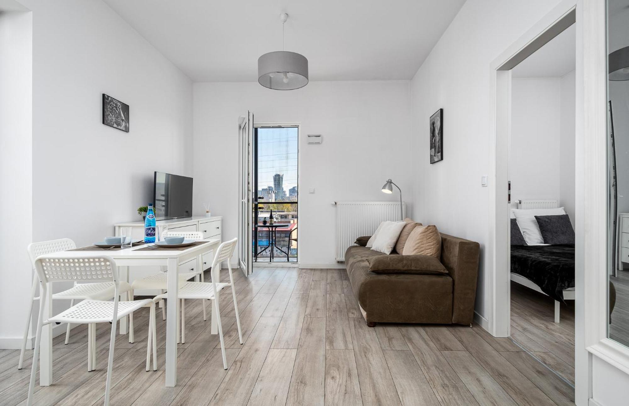 Appartamento Apart D&K Free Parking Aleja Prymasa Tysiaclecia 83A Varsavia Esterno foto